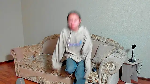 Snapshot of EllaSky_xoxo chatting on March 13, 2025, 7:28 pm EllaSky xoxo online show from March 13, 2025, 7:28 pm