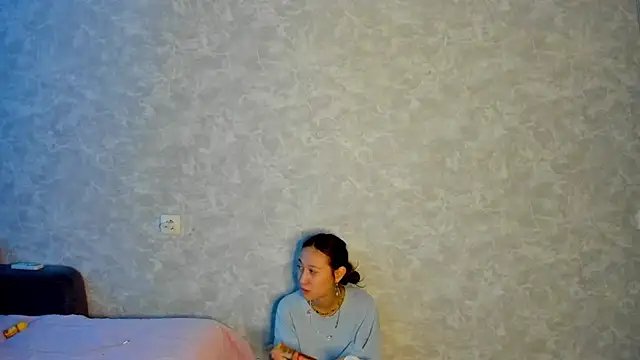 Snapshot of EllaSky_xoxo chatting on October 11, 2025, 4:38 pm EllaSky xoxo online show from October 11, 2025, 4:38 pm