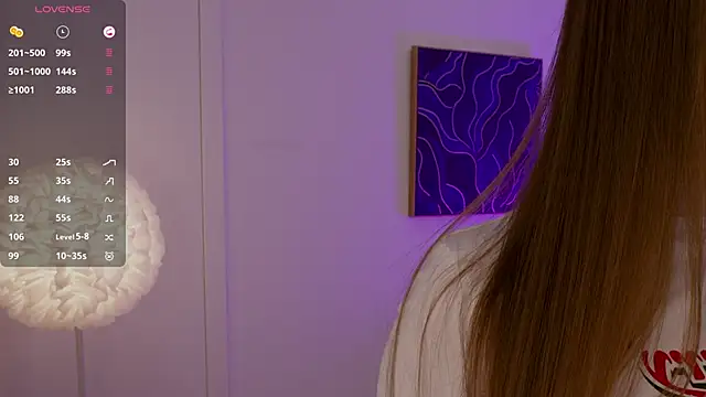 Lilly Colins online show from March 1, 2025, 3:38 pm