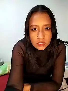 Snapshot of cami_victoria chatting on January 23, 2025, 10:22 pm cami victoria online show from January 23, 2025, 10:22 pm