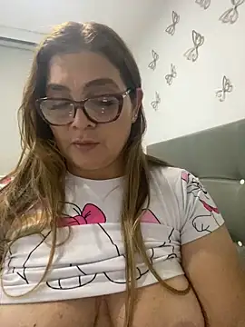 AntonellaAlondra4 online show from December 28, 2024, 8:16 am