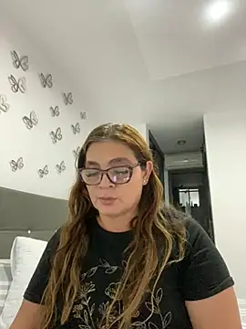 AntonellaAlondra4 online show from January 26, 2025, 10:13 pm