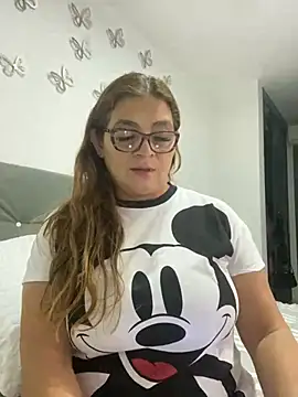 Snapshot of AntonellaAlondra4 chatting on January 27, 2025, 4:09 am AntonellaAlondra4 online show from January 27, 2025, 4:09 am