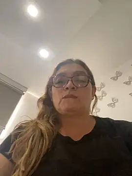 AntonellaAlondra4 online show from February 11, 2025, 7:16 pm