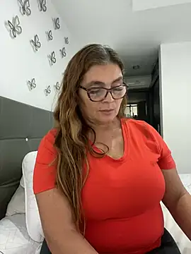 AntonellaAlondra4 online show from February 21, 2025, 5:31 pm