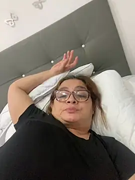 AntonellaAlondra4 online show from March 3, 2025, 7:06 pm