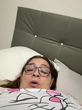 Snapshot of AntonellaAlondra4 chatting on September 12, 2025, 3:28 am AntonellaAlondra4 online show from September 12, 2025, 3:28 am