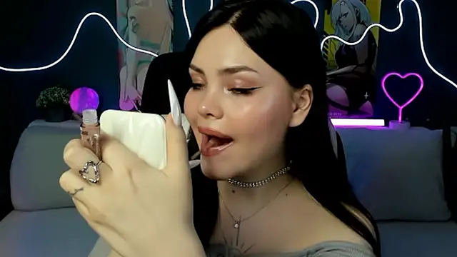 AkiraKatsu online show from February 6, 2025, 8:34 pm