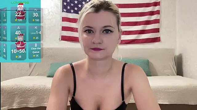 Snapshot of Onika_Love chatting on January 13, 2025, 11:17 pm Onika Love online show from January 13, 2025, 11:17 pm