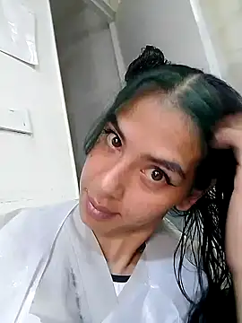 Snapshot of Alisson_420 chatting on November 13, 2025, 7:24 pm Alisson 420 online show from November 13, 2025, 7:24 pm