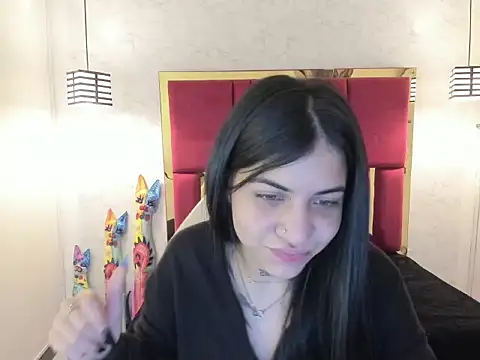 Snapshot of Violet_m chatting on September 27, 2025, 11:37 am Violet m online show from September 27, 2025, 11:37 am