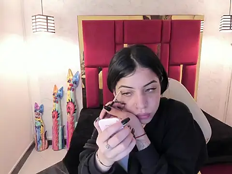 Snapshot of Violet_m chatting on October 2, 2025, 12:12 pm Violet m online show from October 2, 2025, 12:12 pm