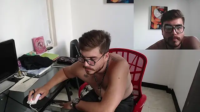 Snapshot of Dylanwish chatting on December 3, 2024, 9:56 pm Dylanwish online show from December 3, 2024, 9:56 pm