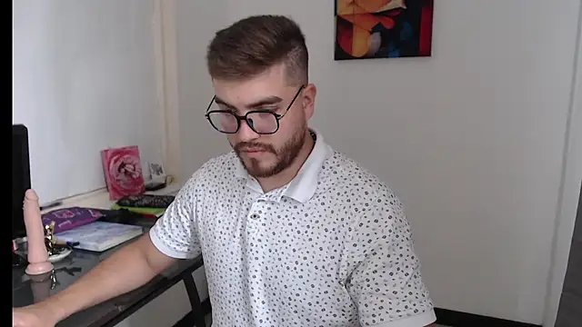 Snapshot of Dylanwish chatting on December 29, 2024, 7:32 pm Dylanwish online show from December 29, 2024, 7:32 pm