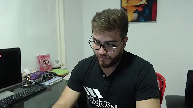 Snapshot of Dylanwish chatting on January 29, 2025, 11:46 pm Dylanwish online show from January 29, 2025, 11:46 pm