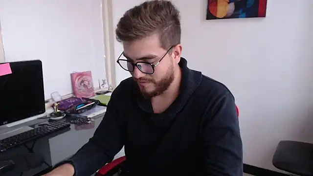 Snapshot of Dylanwish chatting on January 30, 2025, 10:51 pm Dylanwish online show from January 30, 2025, 10:51 pm