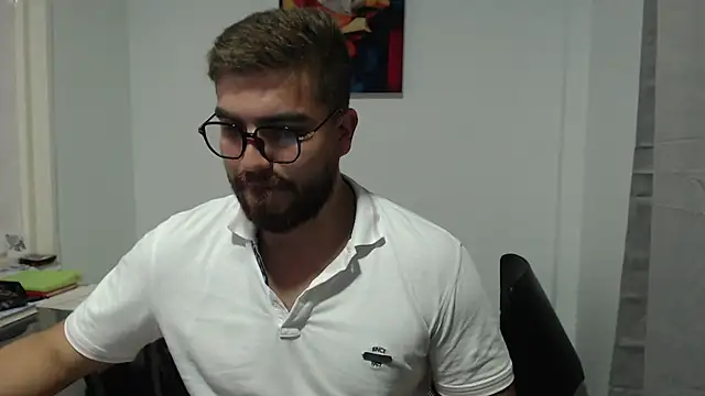 Snapshot of Dylanwish chatting on February 18, 2025, 12:15 am Dylanwish online show from February 18, 2025, 12:15 am