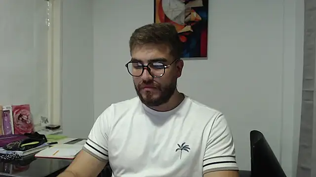 Snapshot of Dylanwish chatting on February 19, 2025, 12:03 am Dylanwish online show from February 19, 2025, 12:03 am