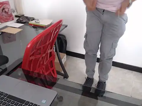 Snapshot of Dylanwish chatting on October 2, 2025, 7:21 pm Dylanwish online show from October 2, 2025, 7:21 pm