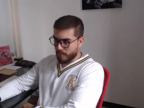 Snapshot of Dylanwish chatting on October 8, 2025, 8:06 pm Dylanwish online show from October 8, 2025, 8:06 pm