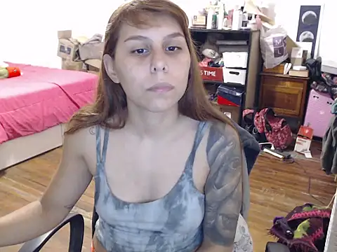 bunnylolaa4 online show from March 18, 2025, 2:04 am