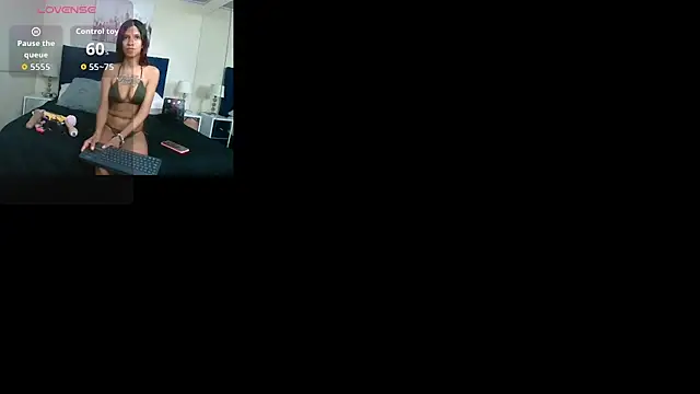 IssabellaJones online show from November 22, 2025, 3:38 am