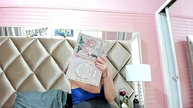 Aurora-Rossi online show from February 5, 2026, 2:49 am