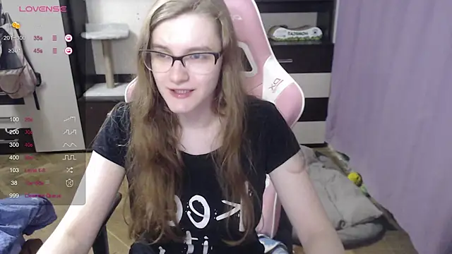 Tomato Tease online show from September 22, 2025, 4:31 pm