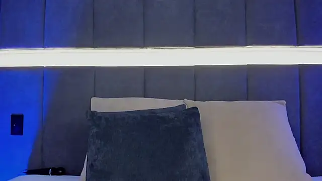 nicolle pierce online show from February 10, 2025, 12:08 pm