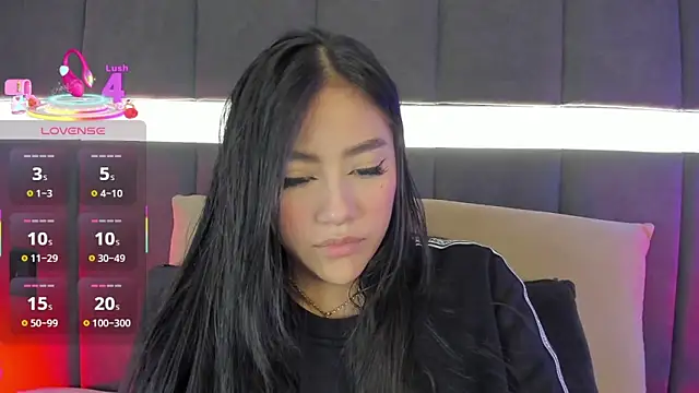 nicolle pierce online show from March 6, 2025, 1:03 pm