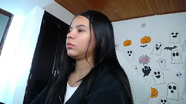 Snapshot of abby_tgn chatting on October 19, 2025, 11:33 am abby tgn online show from October 19, 2025, 11:33 am