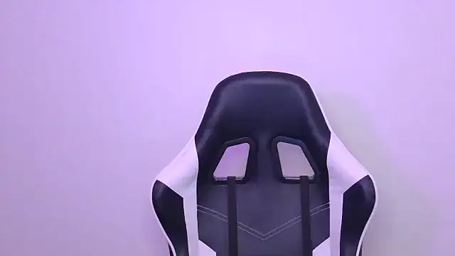 KLEOKILLS online show from October 4, 2025, 3:10 pm