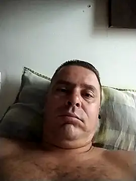 Snapshot of LOIROGOSTOSO87 chatting on February 6, 2025, 11:48 pm LOIROGOSTOSO87 online show from February 6, 2025, 11:48 pm