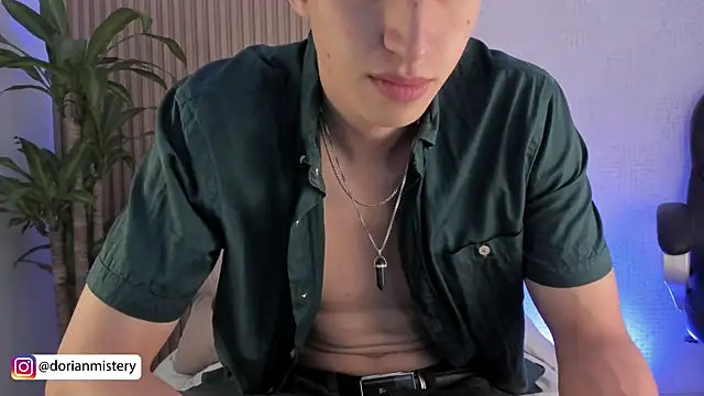 Dorianmistery2322  online show from September 30, 2025, 10:59 pm