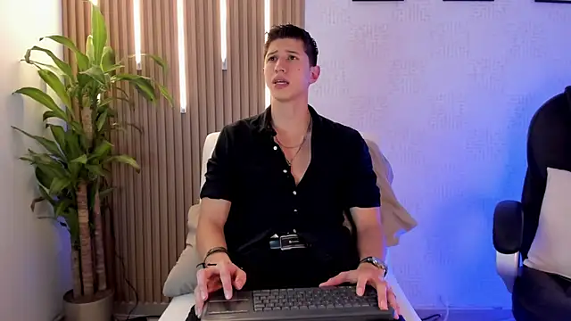 Dorianmistery2322  online show from November 11, 2025, 12:10 am