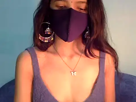 Cute Alaina online show from January 14, 2025, 5:40 am