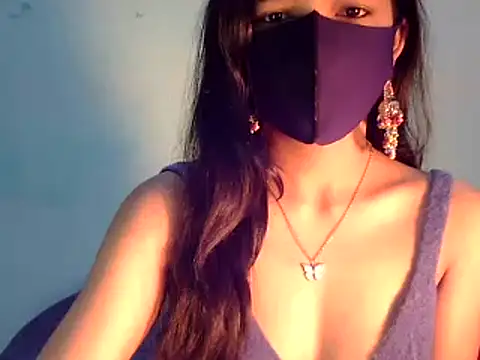 Cute Alaina online show from January 22, 2025, 10:59 pm