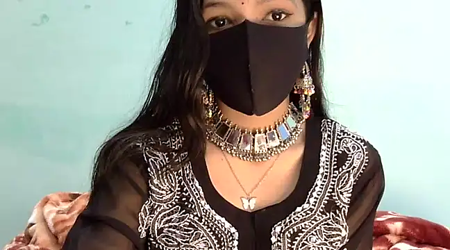 Cute Alaina online show from February 26, 2025, 5:42 am