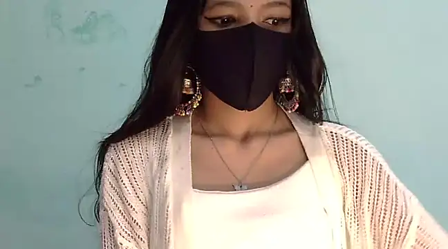 Cute Alaina online show from March 9, 2025, 2:29 am