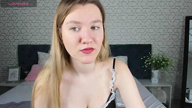 Mariel Brown online show from January 12, 2025, 8:14 am