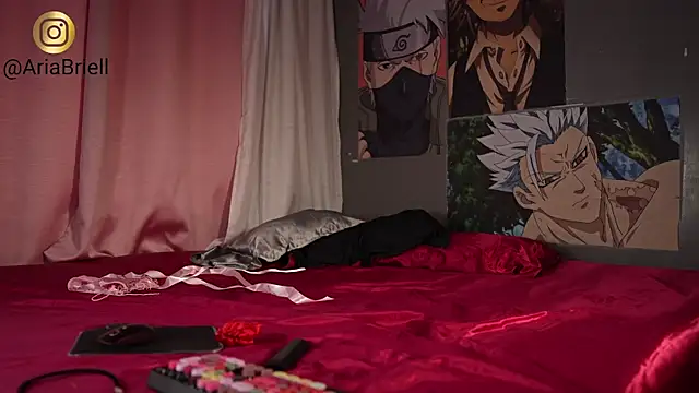 chiarabrielle00 online show from April 11, 2026, 1:15 pm