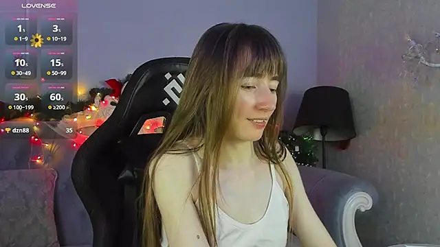 Snapshot of MillicentFarrell chatting on January 17, 2025, 11:38 am MillicentFarrell online show from January 17, 2025, 11:38 am