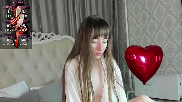 Snapshot of MillicentFarrell chatting on February 16, 2025, 9:59 am MillicentFarrell online show from February 16, 2025, 9:59 am