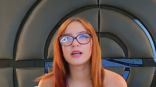 LiliFox18 online show from March 11, 2025, 1:16 am