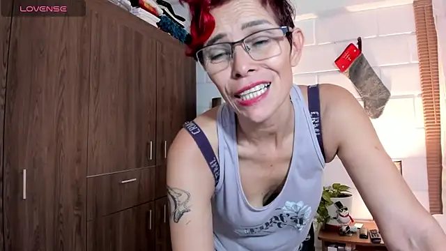 Snapshot of MireyaTorresGu chatting on December 28, 2024, 2:21 pm MireyaTorresGu online show from December 28, 2024, 2:21 pm