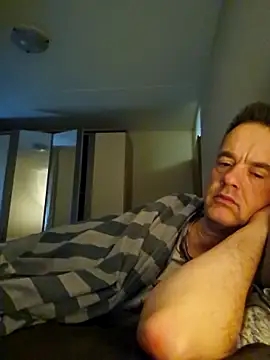 Hectorthyssen1 online show from September 27, 2025, 7:24 am