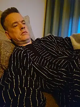 Hectorthyssen1 online show from March 29, 2026, 5:40 am