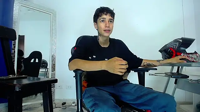 Zacktk7 online show from January 8, 2025, 9:23 pm