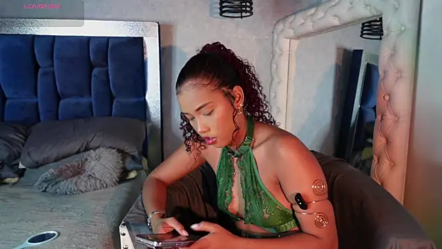 Snapshot of Salome_Williamss chatting on May 29, 2026, 12:36 pm Salome Williamss online show from May 29, 2026, 12:36 pm