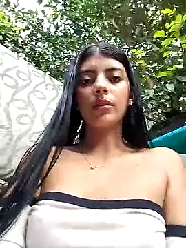 Baby Niels online show from February 12, 2025, 9:43 pm